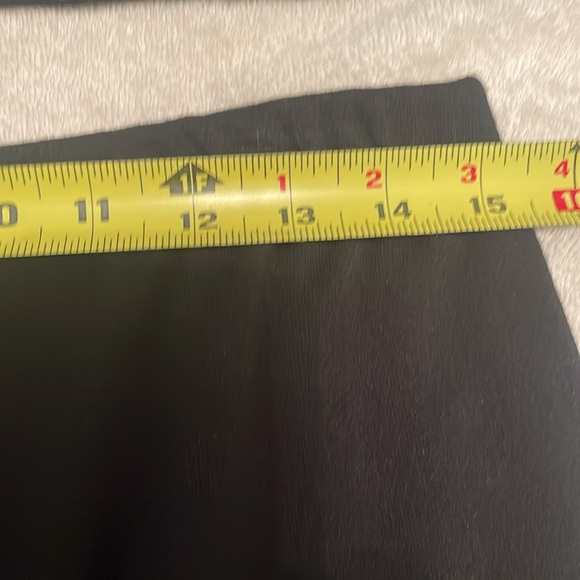 Lennie LNY (Lennie New York) two piece sweater and matching skirt - Picture 8 of 9